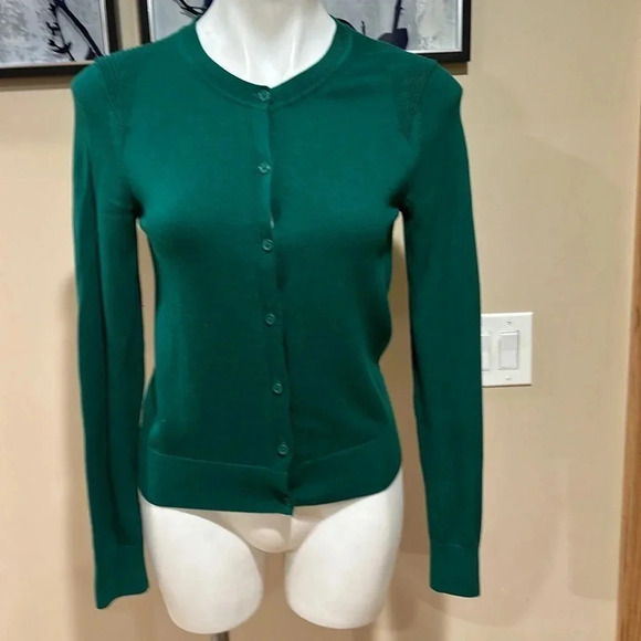 Banana Republic factory Solid button front sweater cardigan. NEW - Picture 2 of 9